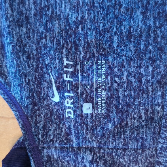 Nike Dri-fit Tank Top - Picture 3 of 3